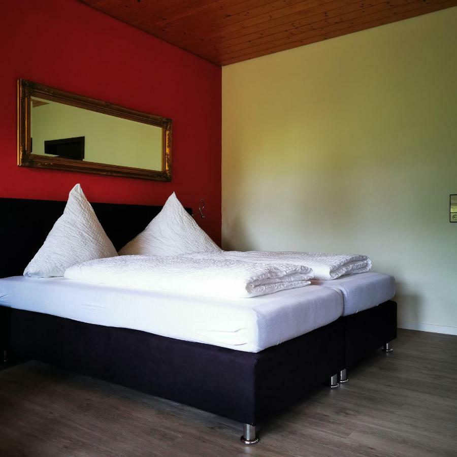 Schwarzwaldgasthof Hotel Hirschen Ibach エクステリア 写真